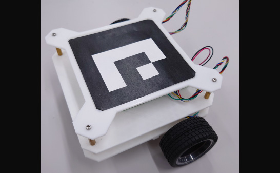 製作した走行ロボット
